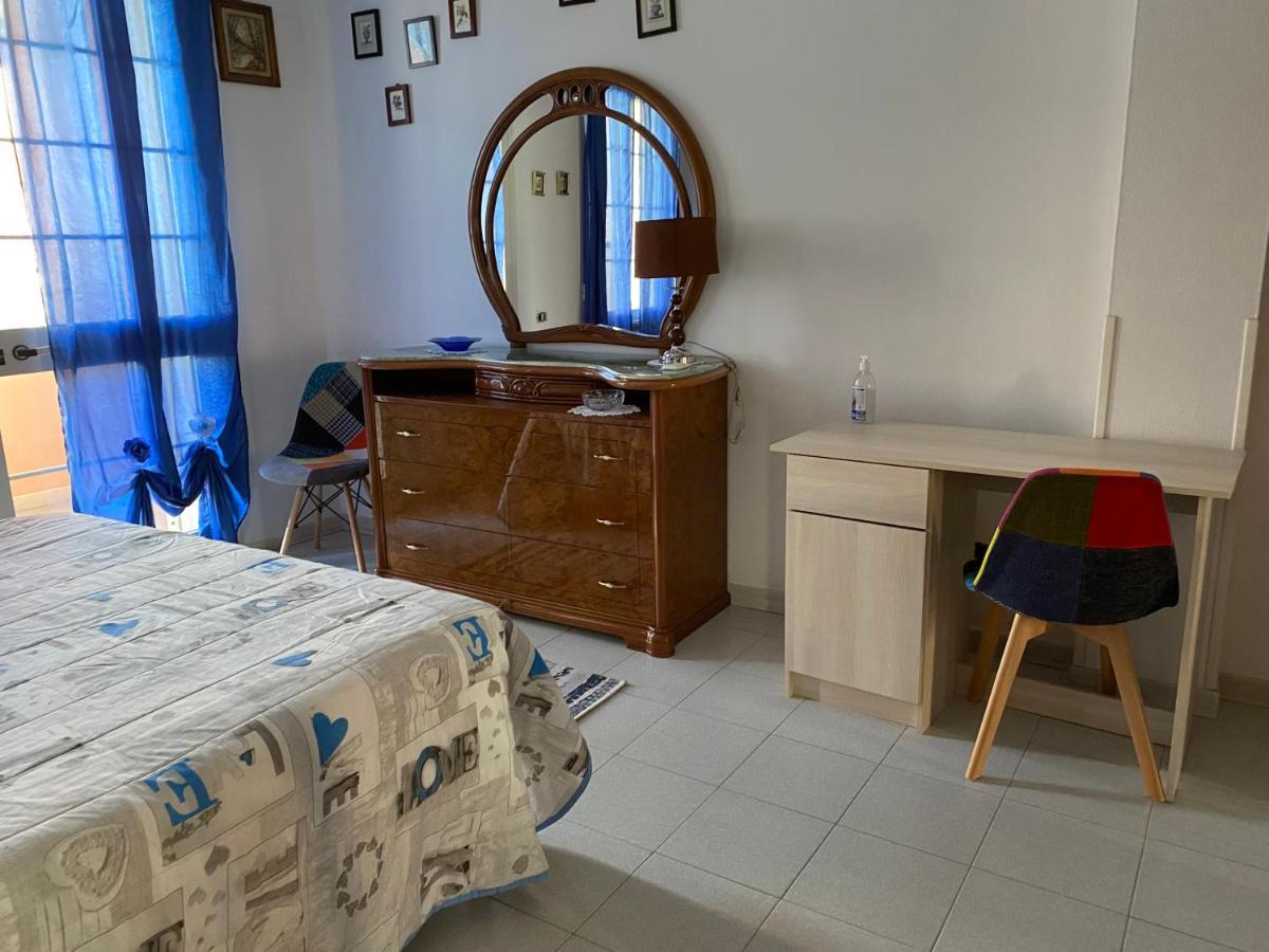 Come A Casa! Oristano Buitenkant foto